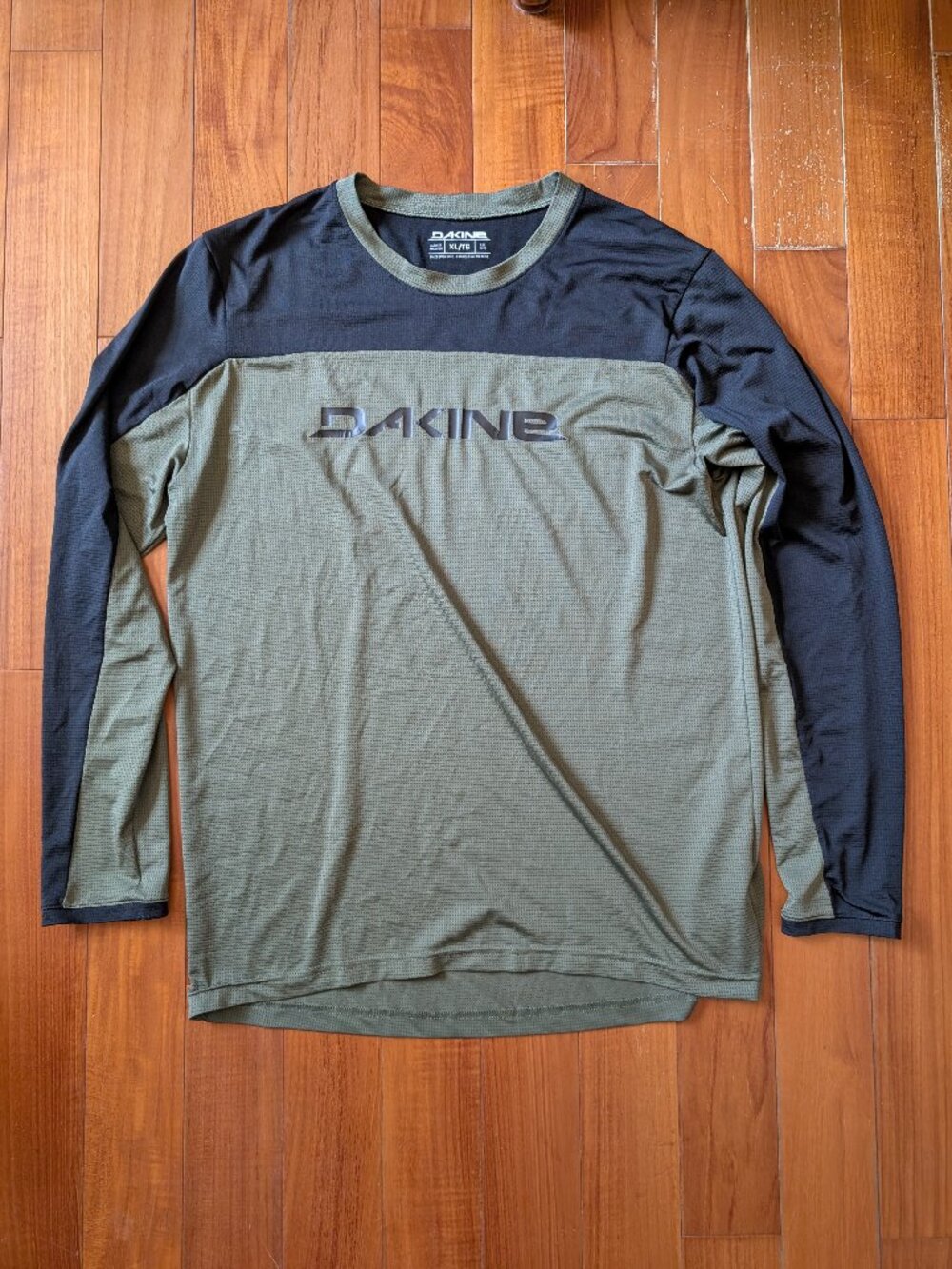 Dakine Long sleeve mountain bike Jersey men's XL (black & moss green)